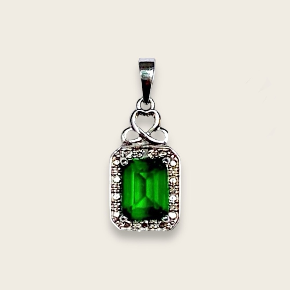925 Sterling Silver Pendant Green